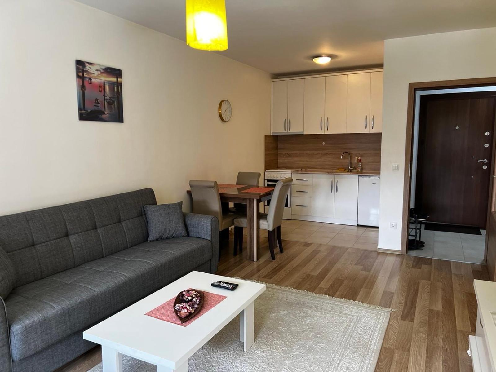 Blini Complex Apartment พริสตีนา ภายนอก รูปภาพ