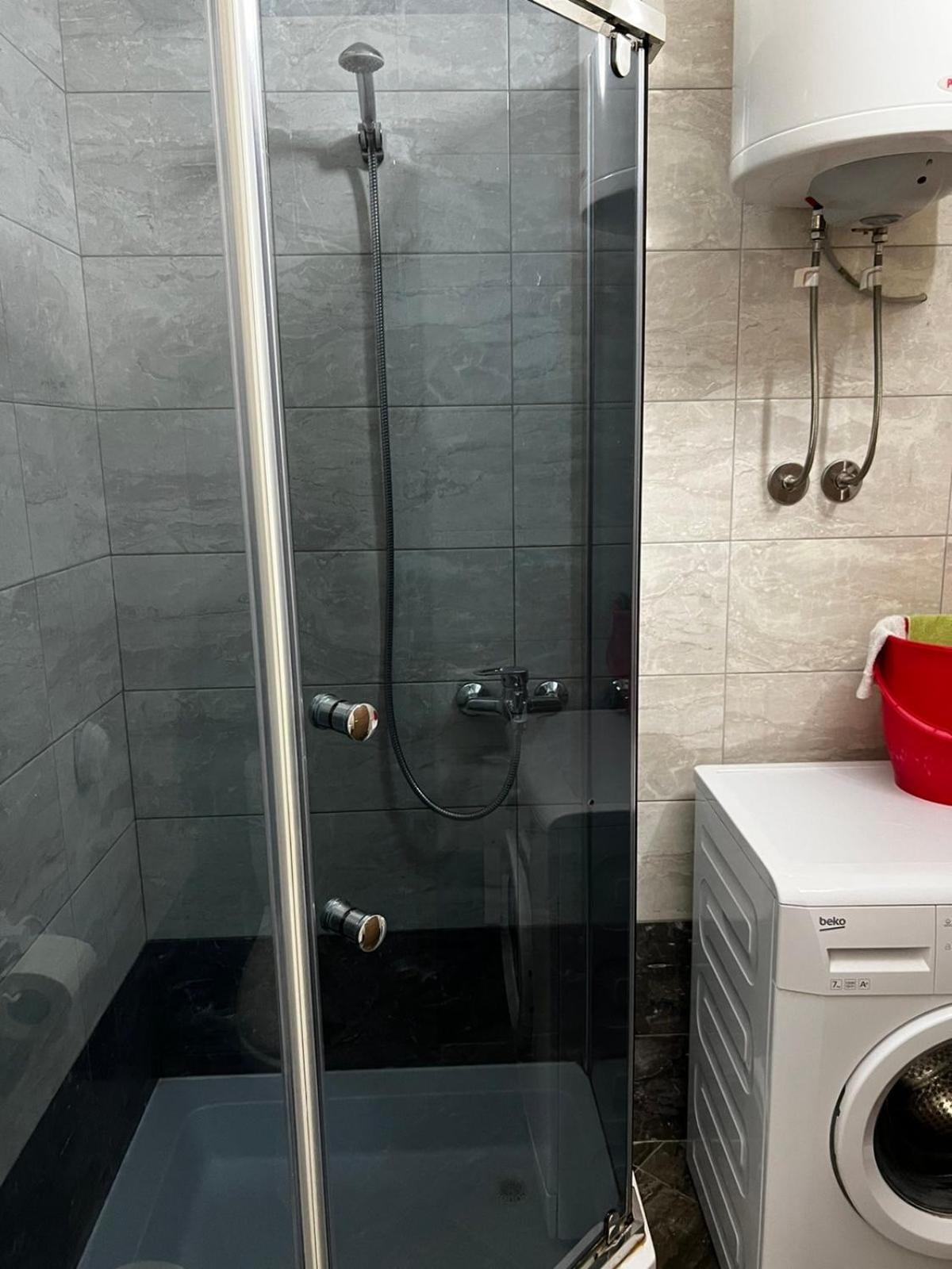 Blini Complex Apartment พริสตีนา ภายนอก รูปภาพ