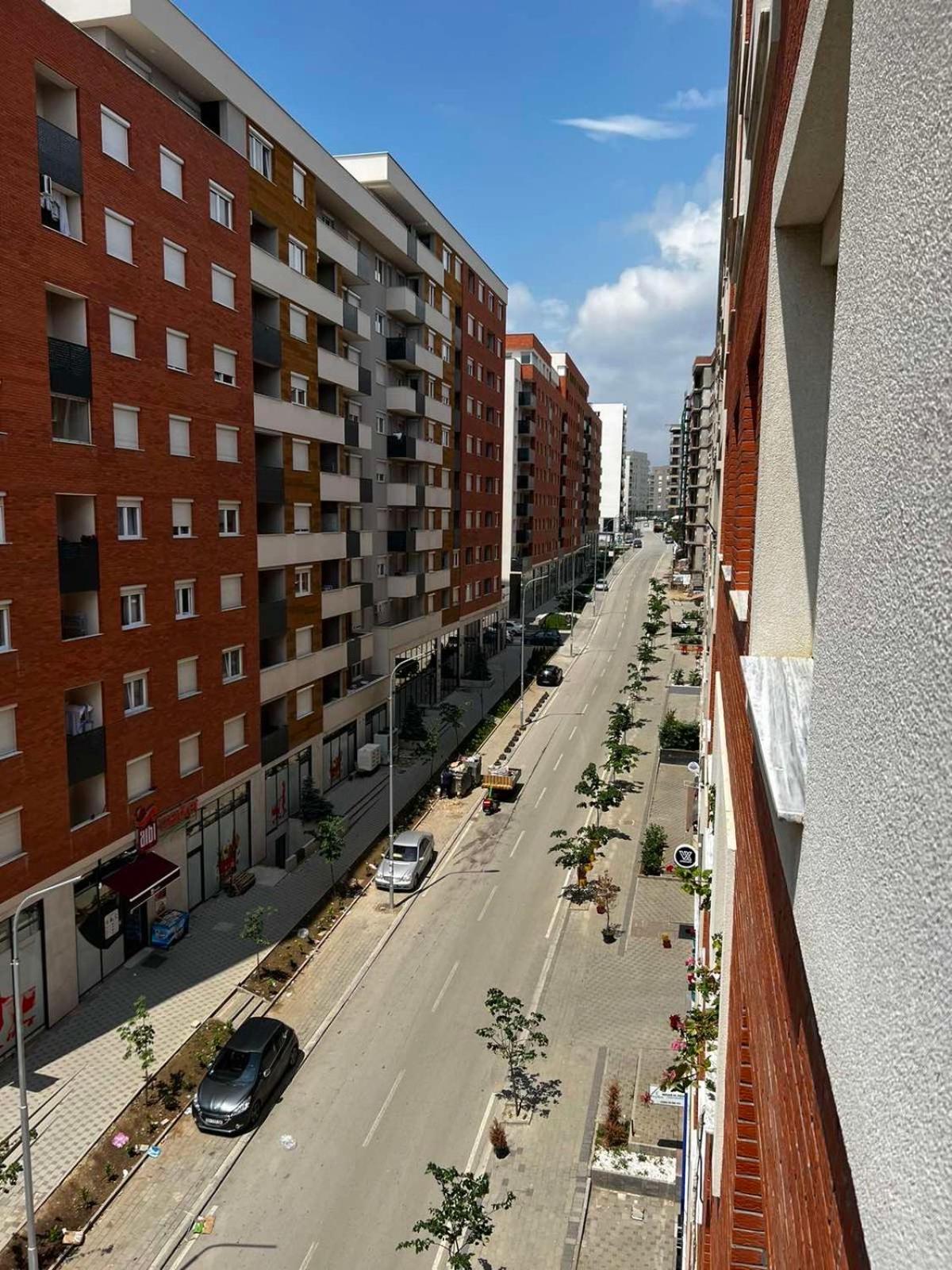 Blini Complex Apartment พริสตีนา ภายนอก รูปภาพ