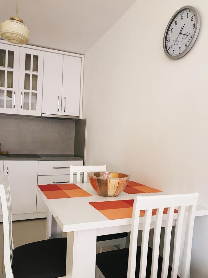 Blini Complex Apartment พริสตีนา ภายนอก รูปภาพ